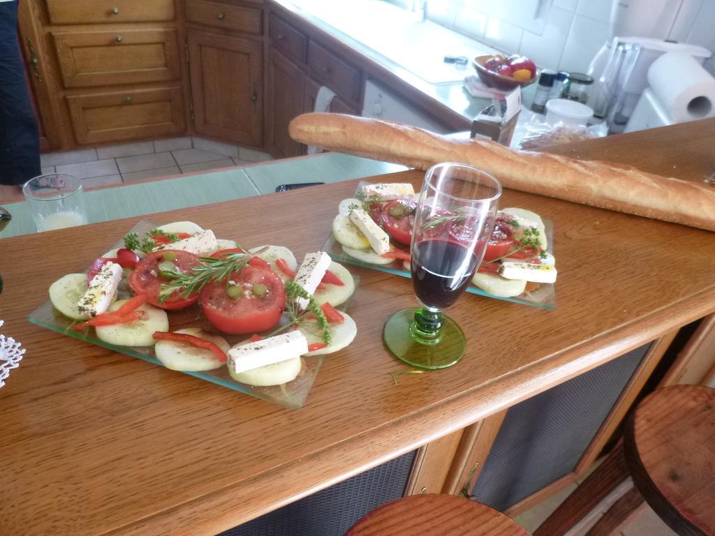 La Hoguette La Roulotte De Pommette Et Billy Bed & Breakfast エクステリア 写真